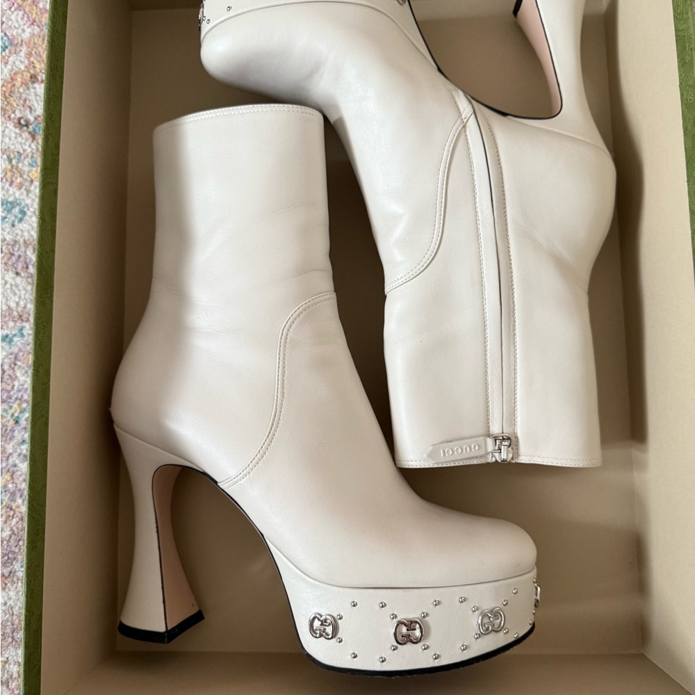 Gucci Charlotte Platform Boots Mystic White Leather Size 38 with Box